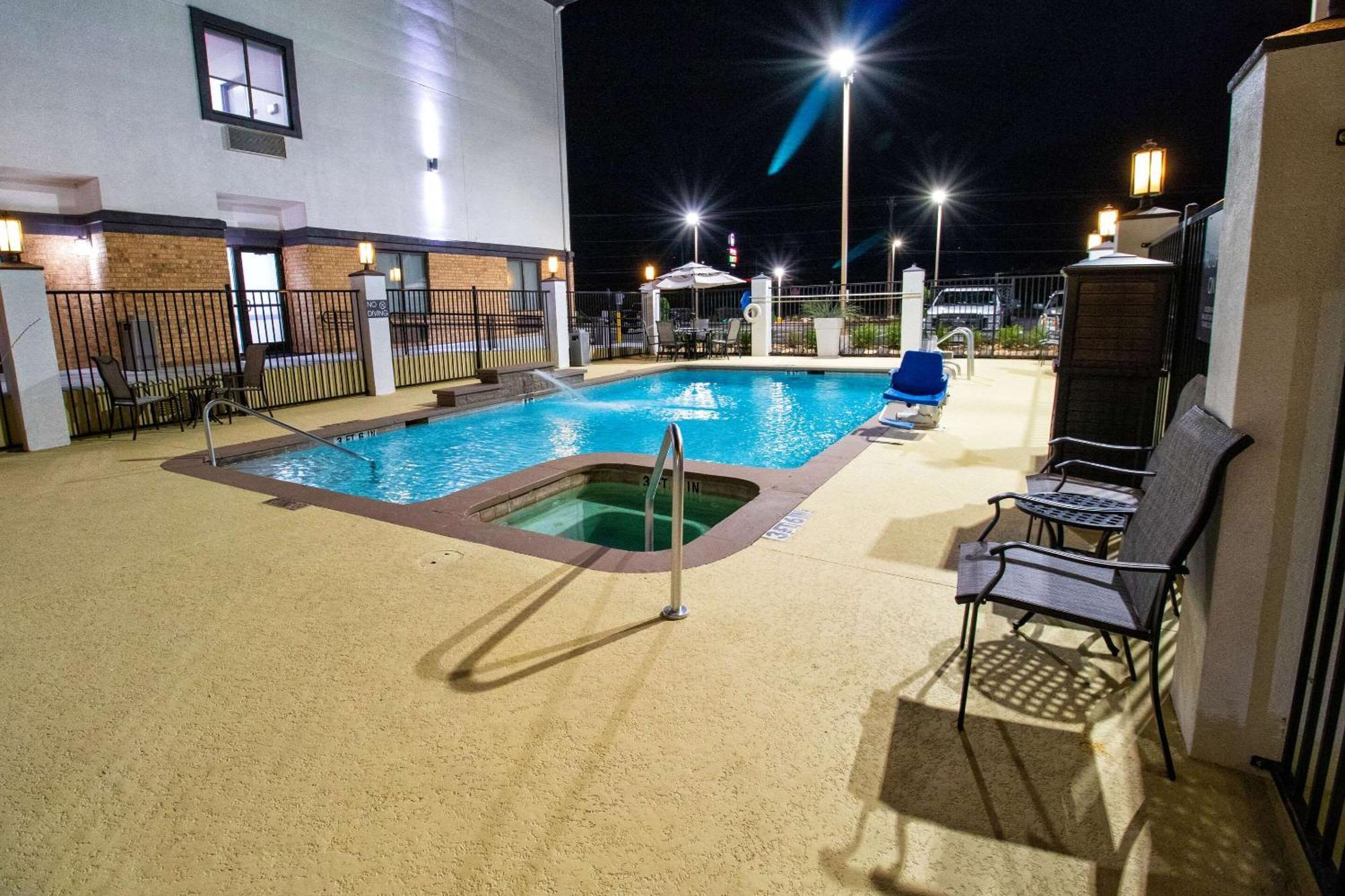 Best Western Plus Schulenburg Inn & Suites Eksteriør bilde